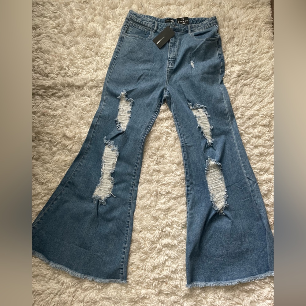 Fashion Nova Flared Jeans